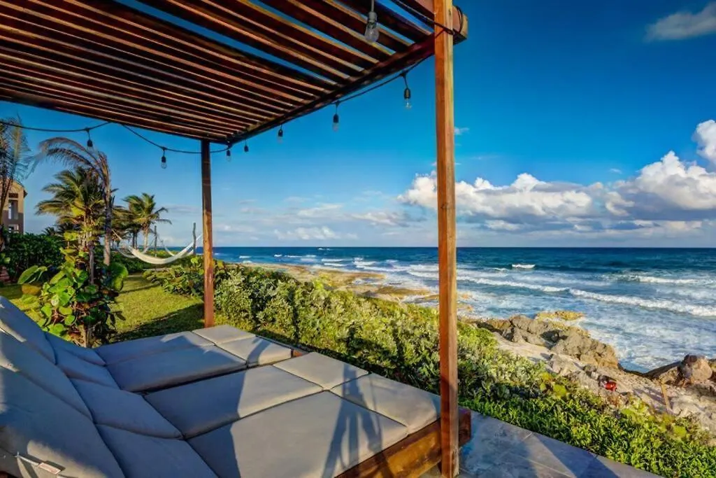 Beautiful Paradise - Beachfront Akumal Vila